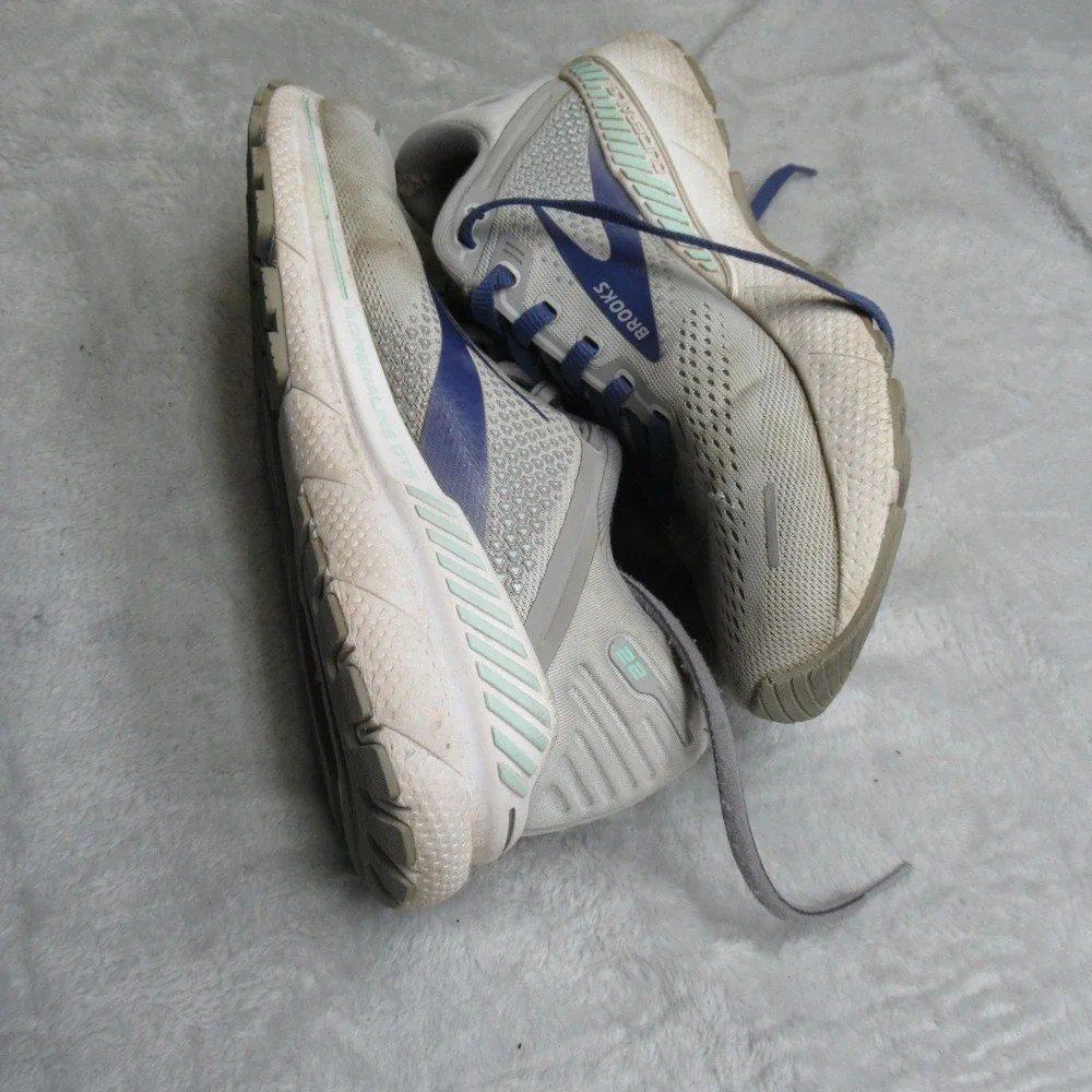 Brooks Women 7 Running Shoes Adrenaline‎ GTS 22 Gray Blue Athletic Sneakers Read